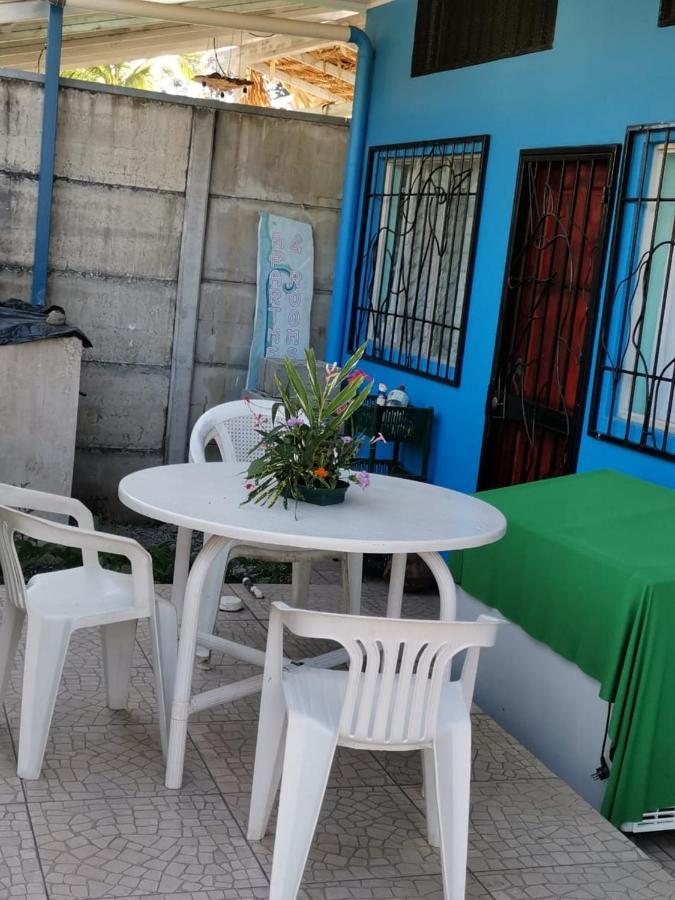 Cabinas Mitchaelle'S Puerto Viejo de Talamanca Екстер'єр фото