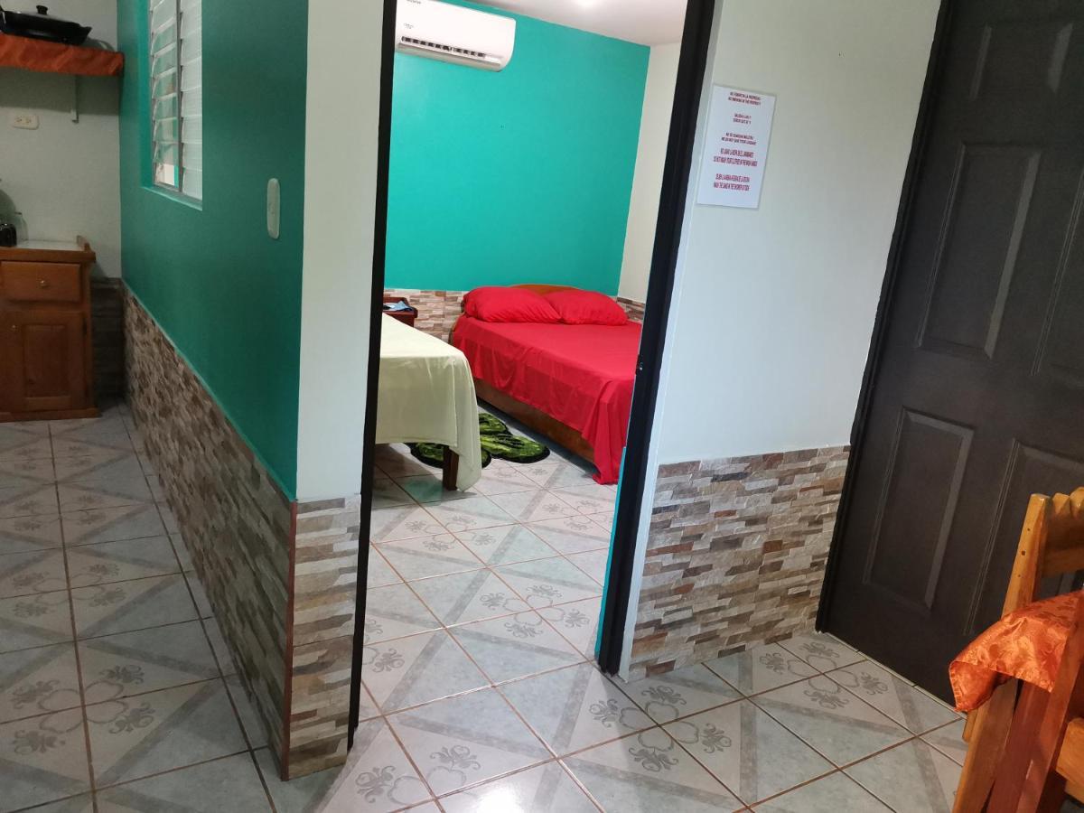 Cabinas Mitchaelle'S Puerto Viejo de Talamanca Екстер'єр фото