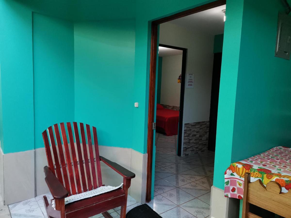 Cabinas Mitchaelle'S Puerto Viejo de Talamanca Екстер'єр фото