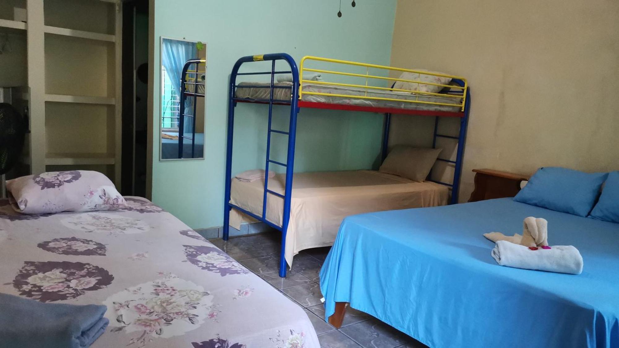 Cabinas Mitchaelle'S Puerto Viejo de Talamanca Екстер'єр фото
