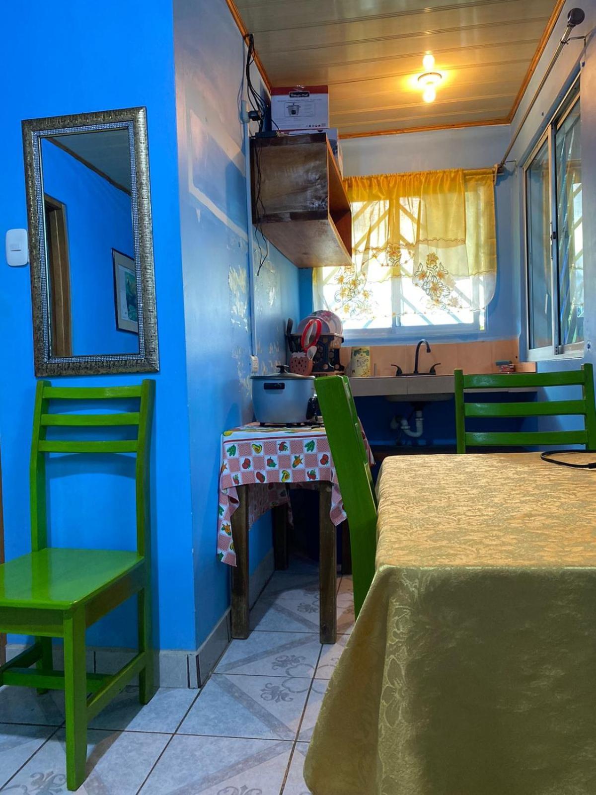 Cabinas Mitchaelle'S Puerto Viejo de Talamanca Екстер'єр фото