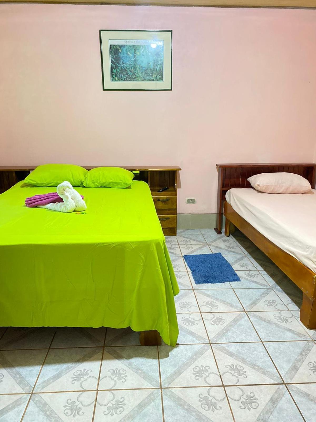Cabinas Mitchaelle'S Puerto Viejo de Talamanca Екстер'єр фото