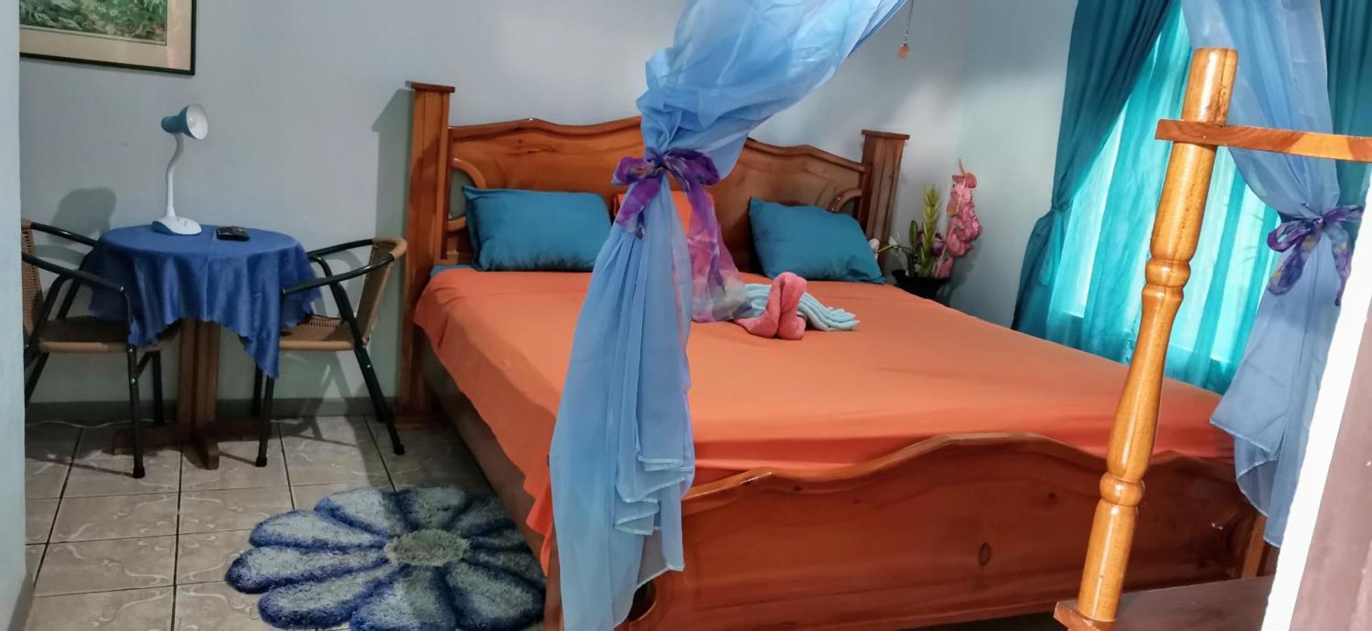 Cabinas Mitchaelle'S Puerto Viejo de Talamanca Екстер'єр фото