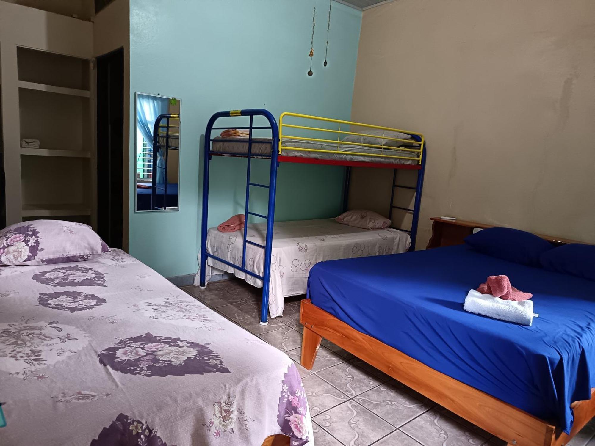 Cabinas Mitchaelle'S Puerto Viejo de Talamanca Екстер'єр фото